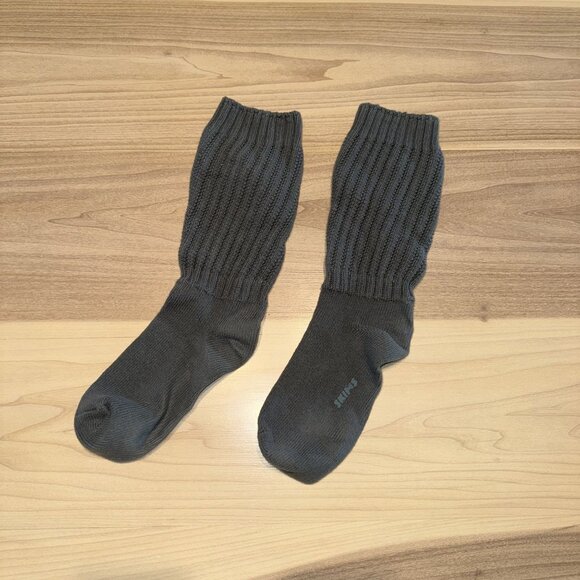 Skims Slouch Socks Dark Grey Women's - Picture 3 of 3